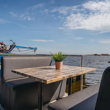 Houseboat Havenlodge For 4 Persons