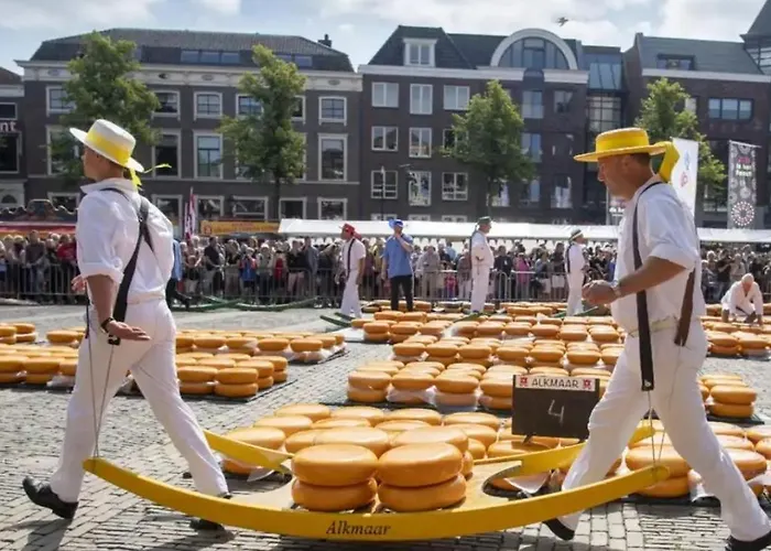 Houseboat Havenlodge For 4 Persons * Uitgeest